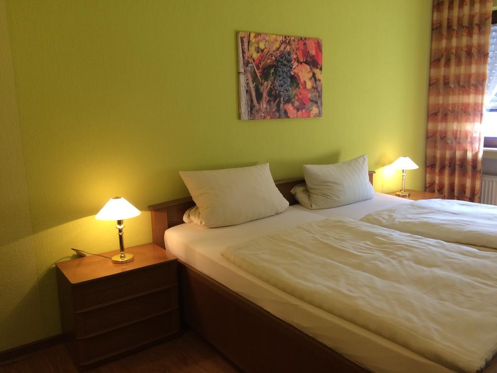Moselhotel Lesura Lieser Ngoại thất bức ảnh